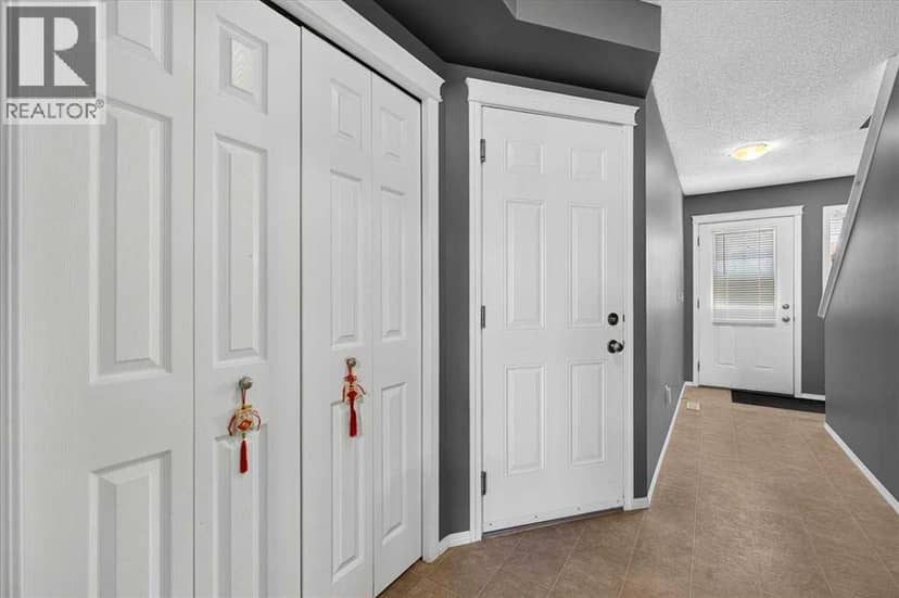 76 Country Village Lane NE, Calgary, photo 5