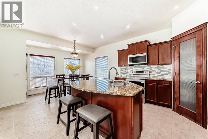 84 Silverado Creek Crescent SW — photo 12 of 40