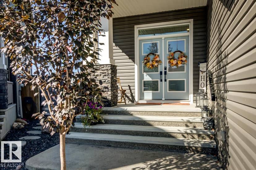 6410 Dansereau Cr, Beaumont, photo 2