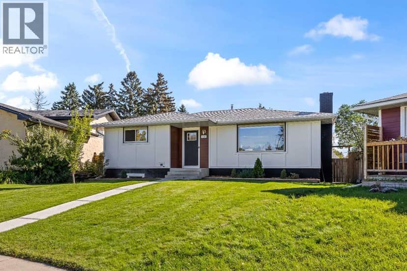 128 Doverthorn Bay SE — photo 1 of 40