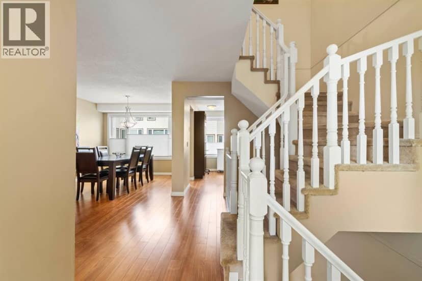 76 Coachway Gardens SW, Calgary, photo 8