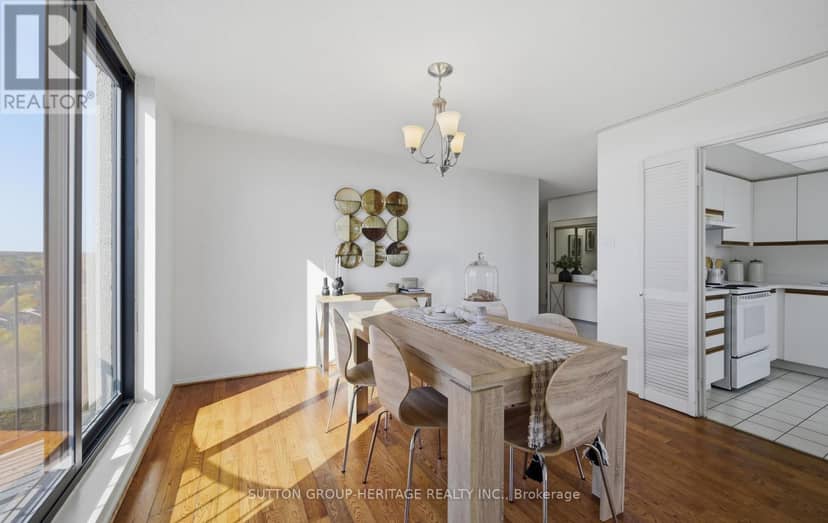 1112 - 40 Harding Boulevard W — photo 10 of 40
