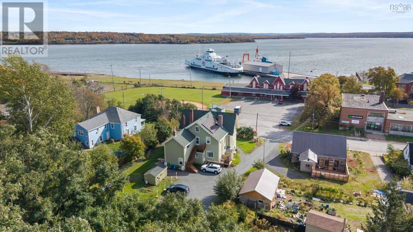 68 Front Street, Pictou, photo 2