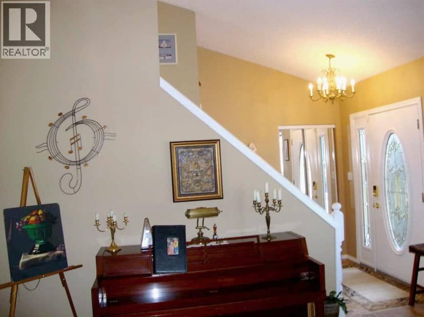 9 Ray Avenue — photo 16 of 40