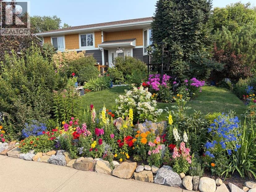 6024 Pinecrest Way NE, Calgary