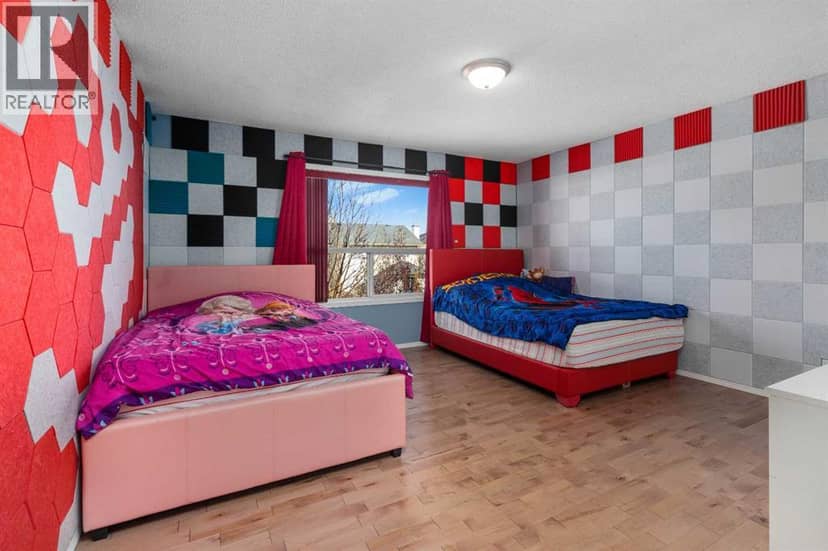 21 Citadel Meadow Close NW — photo 19 of 40