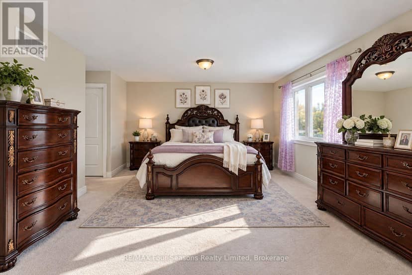 71 Lockerbie Crescent — photo 26 of 40