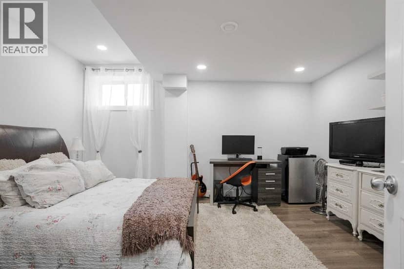 424 Dixon Road — photo 35 of 40