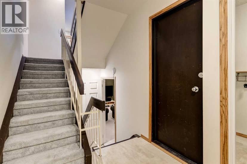 386 Brae Glen Crescent SW — photo 21 of 40
