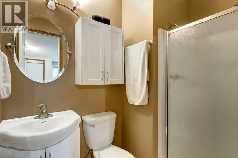 386 Brae Glen Crescent SW — photo 15 of 40