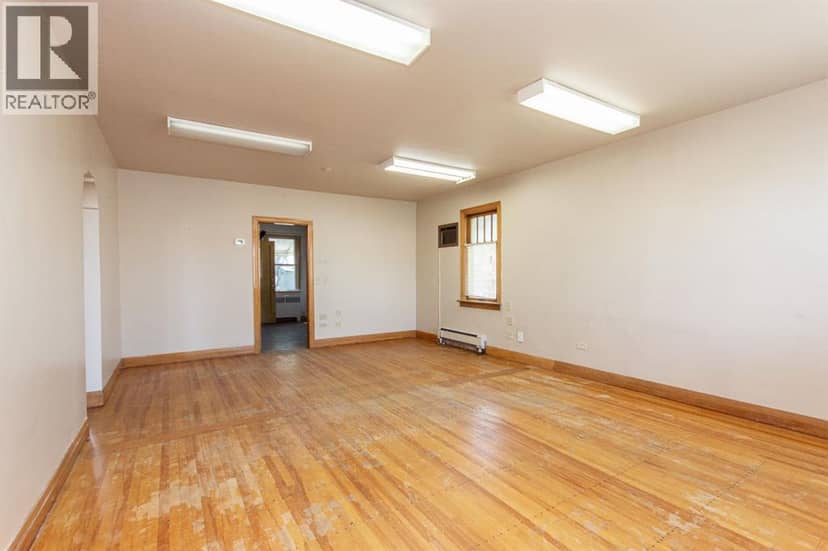 4917 46 Street, Red Deer, photo 7