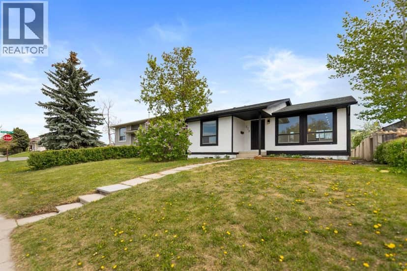 276 Fallswater Road NE, Calgary, photo 2
