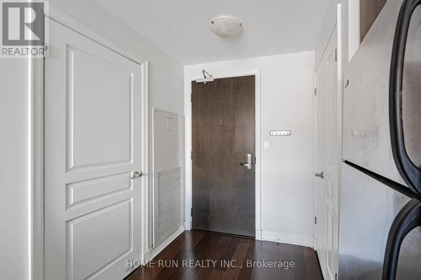 1407 - 238 Besserer Street — photo 20 of 38