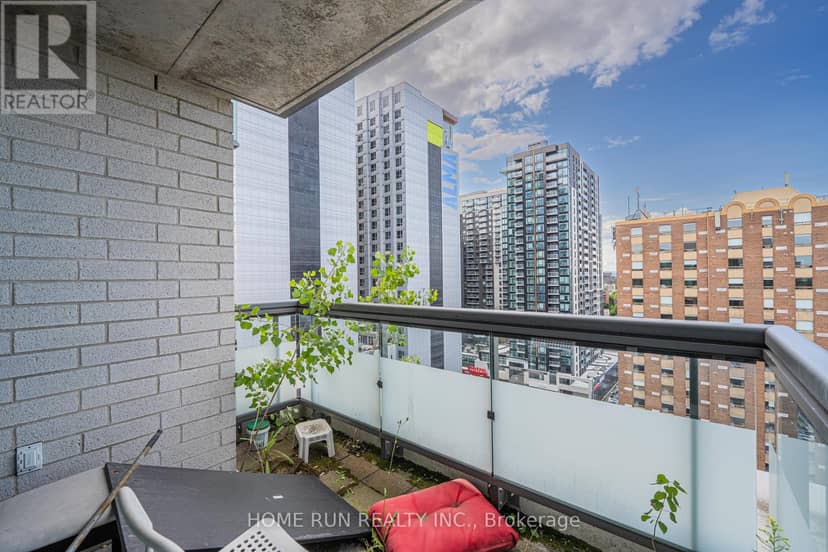 1407 - 238 Besserer Street — photo 34 of 38