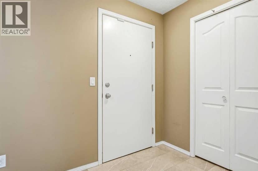 2208, 2518 Fish Creek Boulevard SW, Calgary, photo 5
