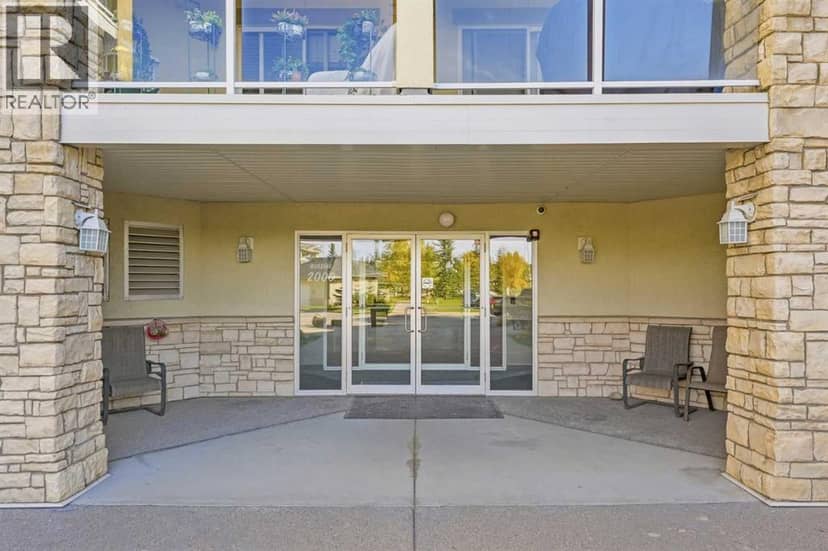2208, 2518 Fish Creek Boulevard SW, Calgary, photo 2