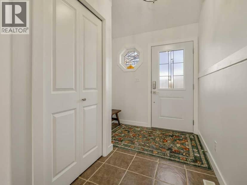 5504 42 Avenue, Taber, photo 7