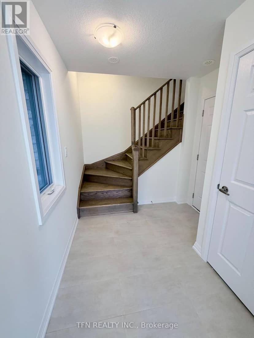 22 Kensington Road, Haldimand, photo 3