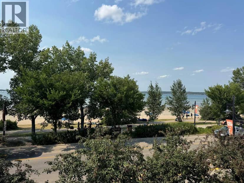 #2, 4415 Lakeshore Drive, Sylvan Lake, photo 2