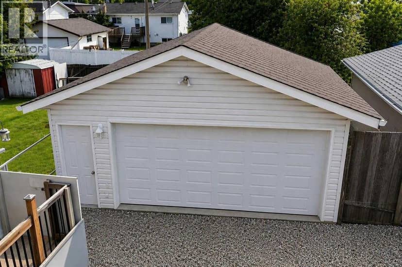 1121 56 Street, Edson, photo 3