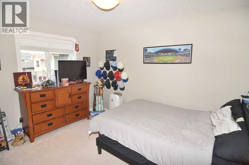 32 Evansborough Hill NW — photo 27 of 40