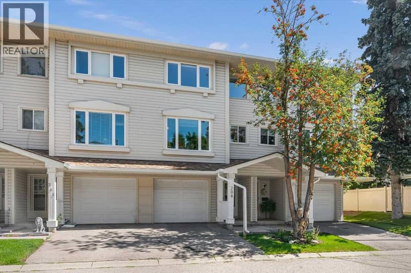 208 Queenston Heights SE, Calgary, photo 2