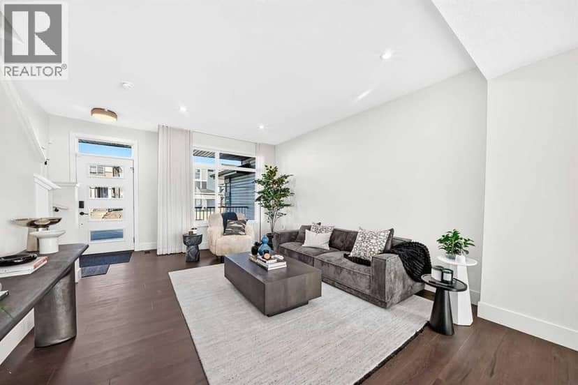 421 Clydesdale Avenue — photo 10 of 38