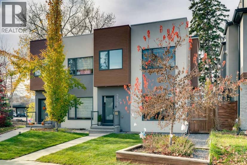 2327B Osborne Crescent SW, Calgary, photo 2