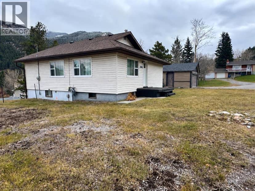 13465 17 Avenue, Blairmore, photo 2