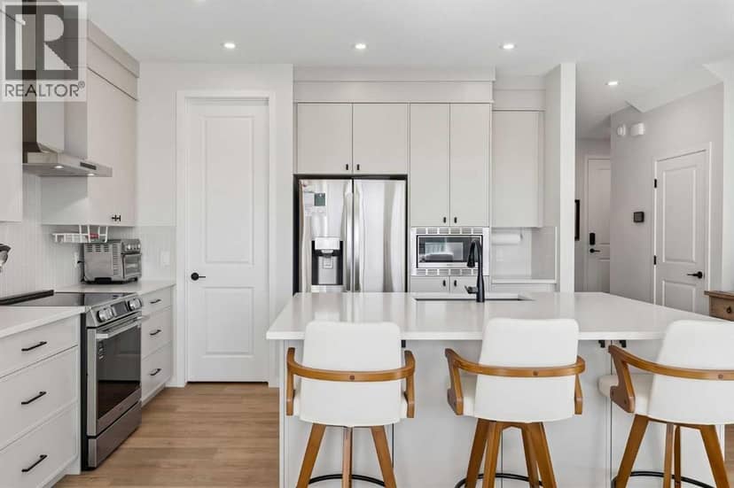 270 West Grove Lane SW, Calgary, photo 8