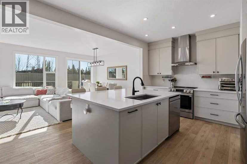 270 West Grove Lane SW, Calgary, photo 5
