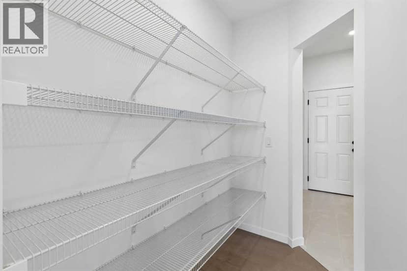 81 Walgrove Bay SE — photo 12 of 40