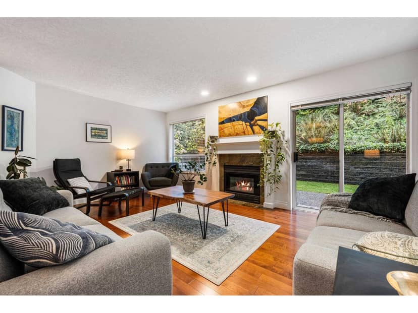 120 4001 Old Clayburn Road, Abbotsford, photo 3