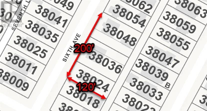 38048 SIXTH AVENUE, Squamish, photo 3
