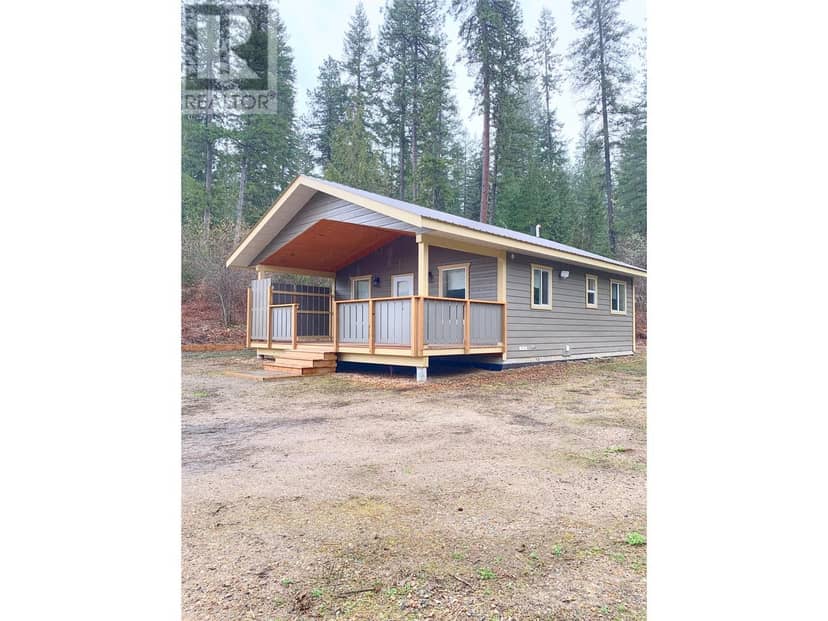 5541 Ducksway Road, Winlaw
