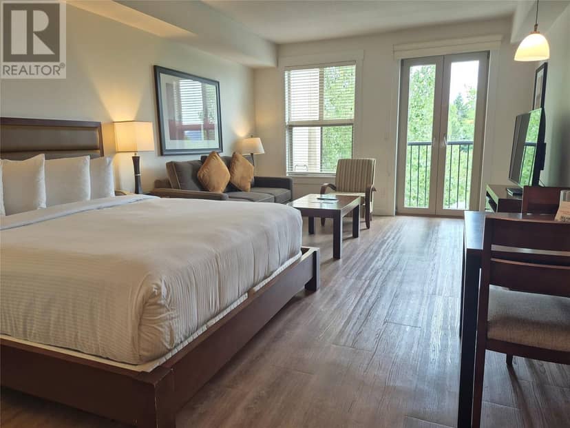 4200 Lakeshore Drive Drive Unit# 302, Osoyoos