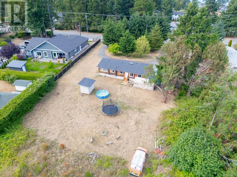 7425 Lantzville Rd, Lantzville