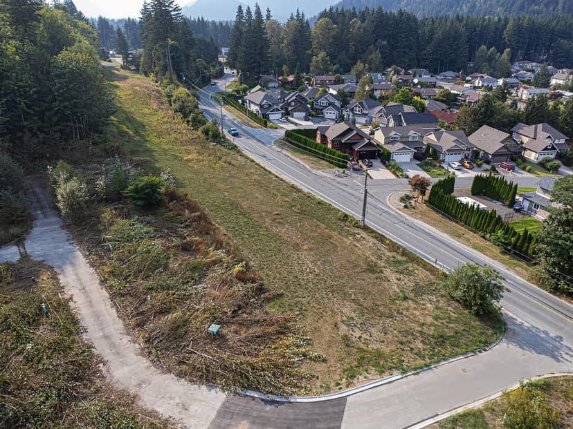 5 66026 KAWKAWA LAKE ROAD, Hope, Hope, photo 2