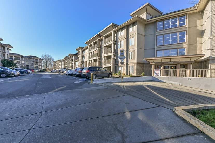 215 45567 YALE ROAD, Chilliwack Proper South, Chilliwack
