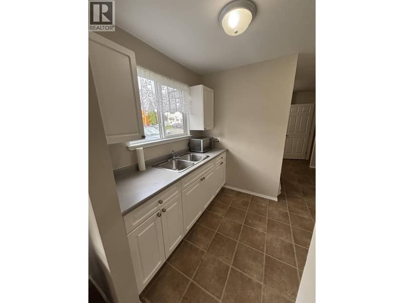 1335 TWEEDSMUIR AVENUE, Kitimat, photo 4