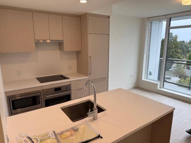 703 13675 107A AVENUE, Surrey, photo 5