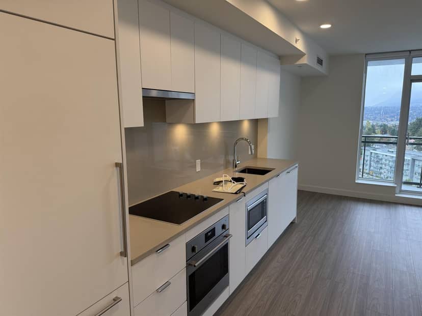 1510 13675 107A AVENUE, Surrey, photo 2