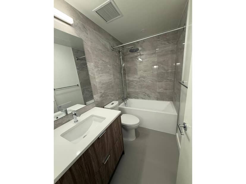 3403 13675 107A AVENUE, Surrey, photo 2