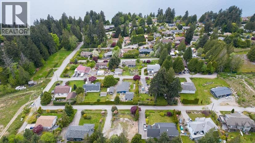 5112 PAM ROAD, Sechelt, photo 2