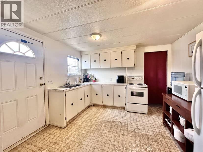 1085 3RD AVENUE, Valemount, photo 6