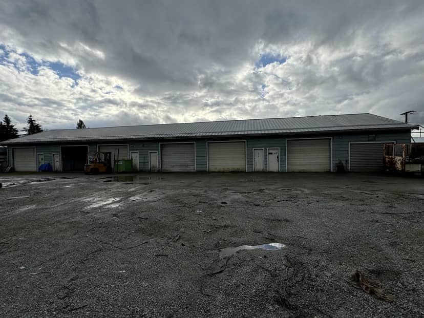8590 SYLVESTER ROAD, Mission, photo 4