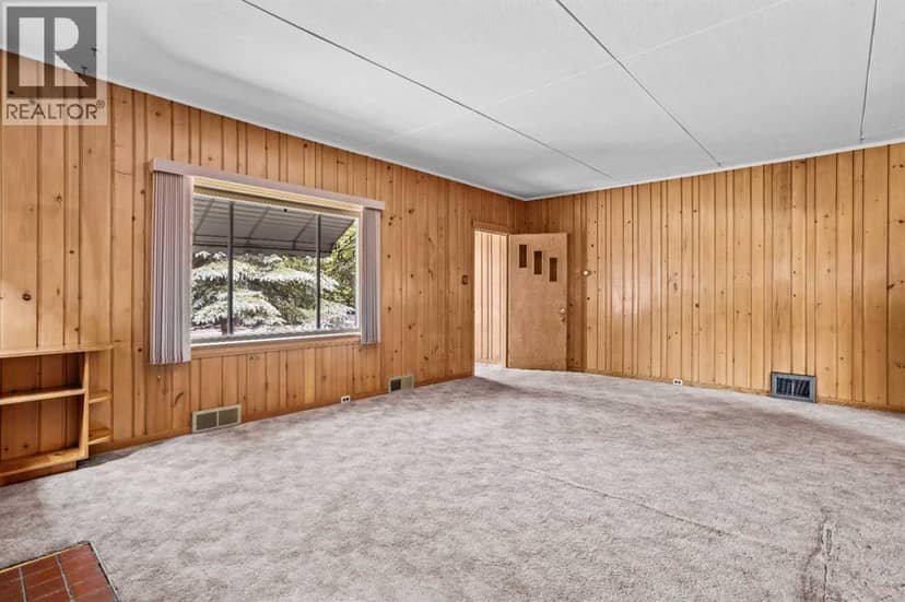 404 Otter Street, Banff, photo 3