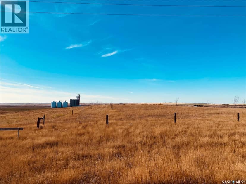 Acreage Lot East of Bronco Memorial, Swift Current Rm No. 137