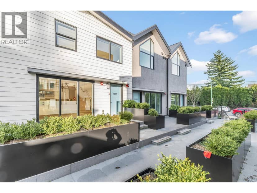 7353 OAK STREET, Vancouver
