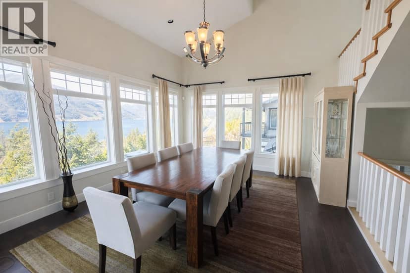 700 OCEAN CREST DRIVE, Furry Creek, photo 8